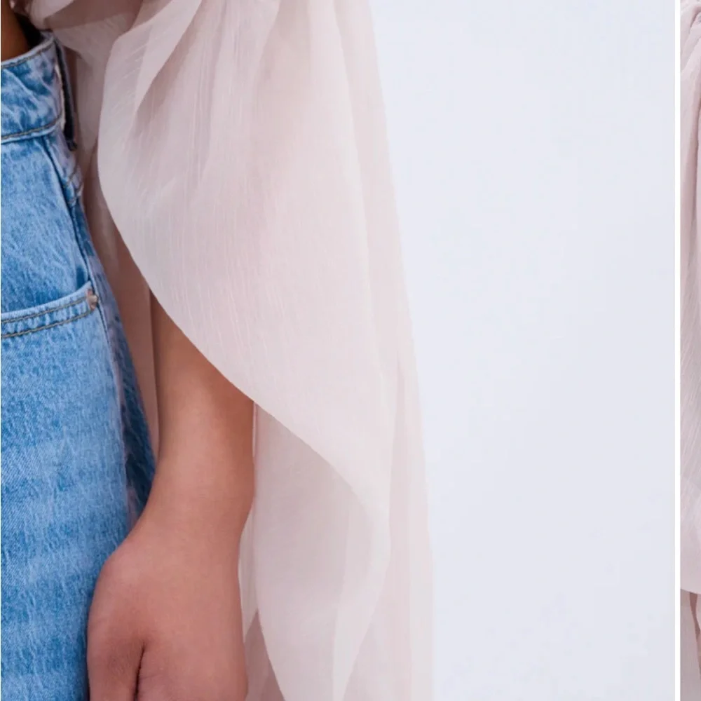 AKIRA Statement Blouse - Flowy Long Sleeve Top - Small - Picture 6 of 8